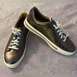 Clarks Bronze Sneakers